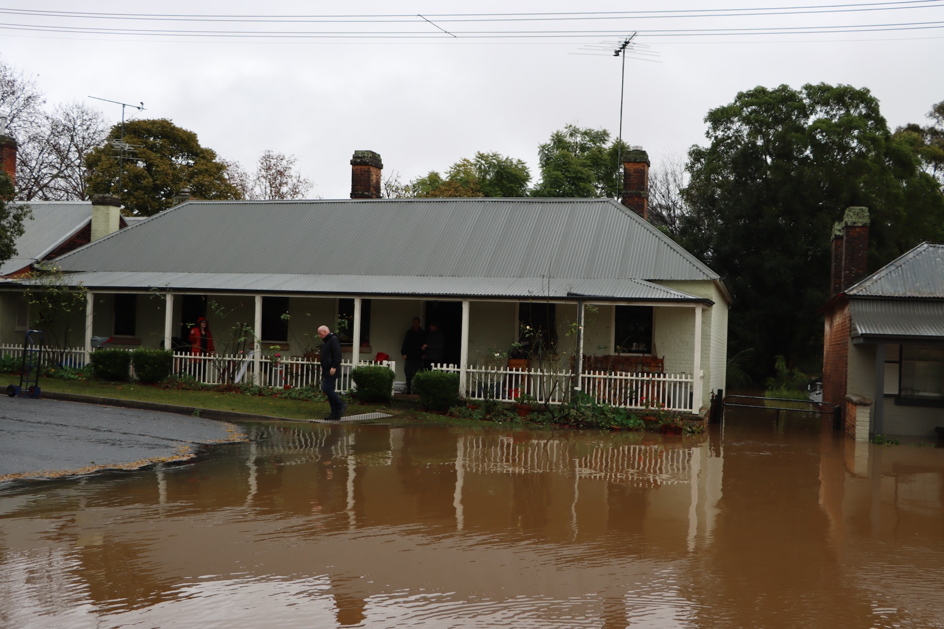 Identifying Common Causes of Water Issues in Crawl Spaces