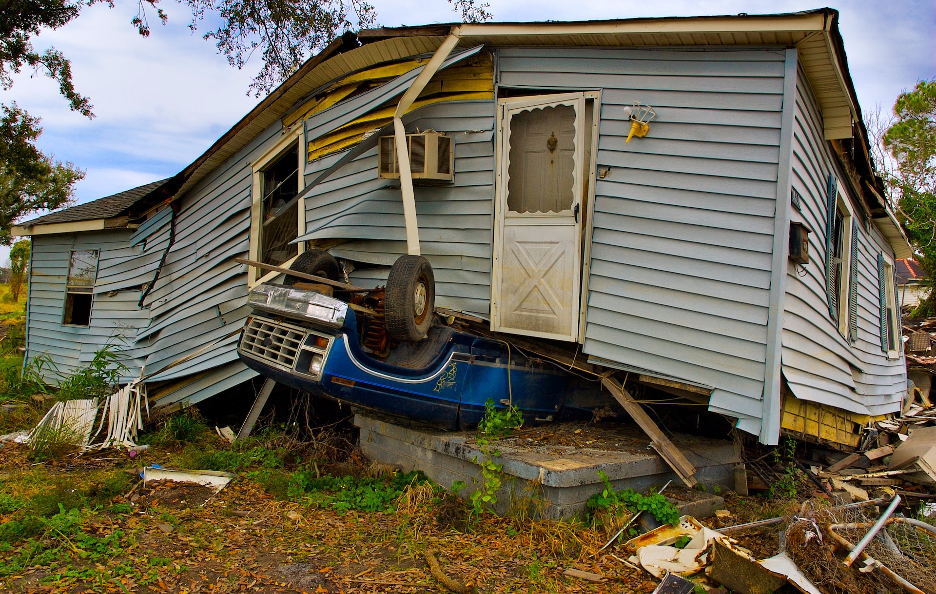 Tips for Homeowners Filing Insurance Claims for Disaster Restoration